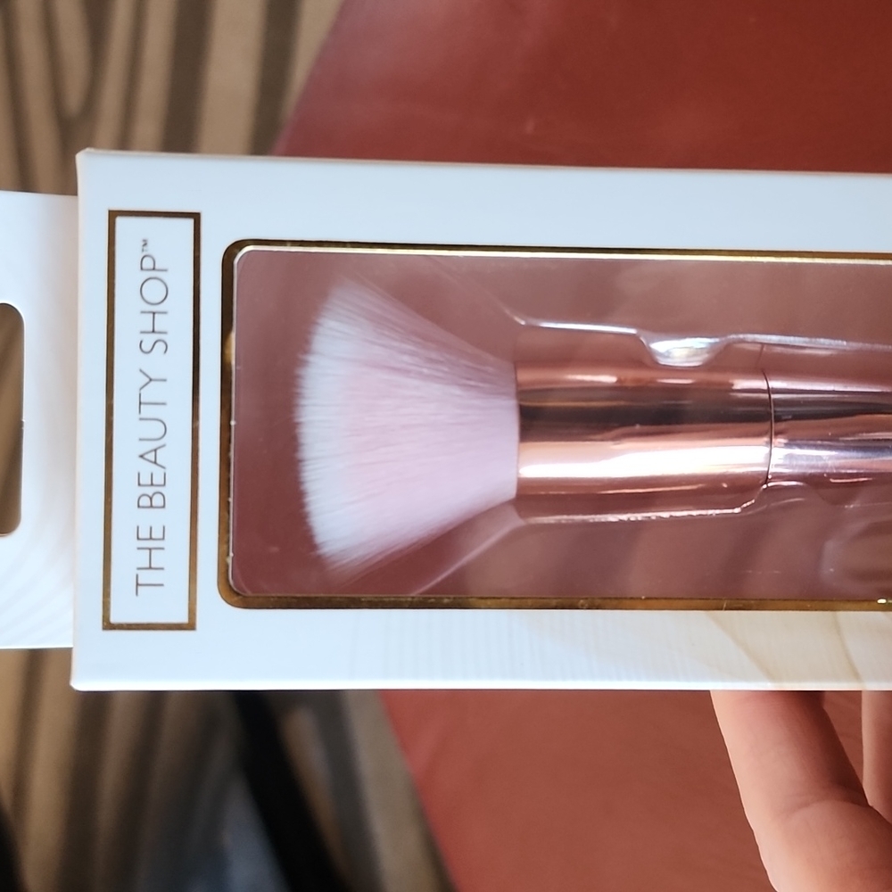 ❤️HPx2❤️ NIB The Beauty Shop: Buffing Brush, Rose/pink - Picture 2 of 8